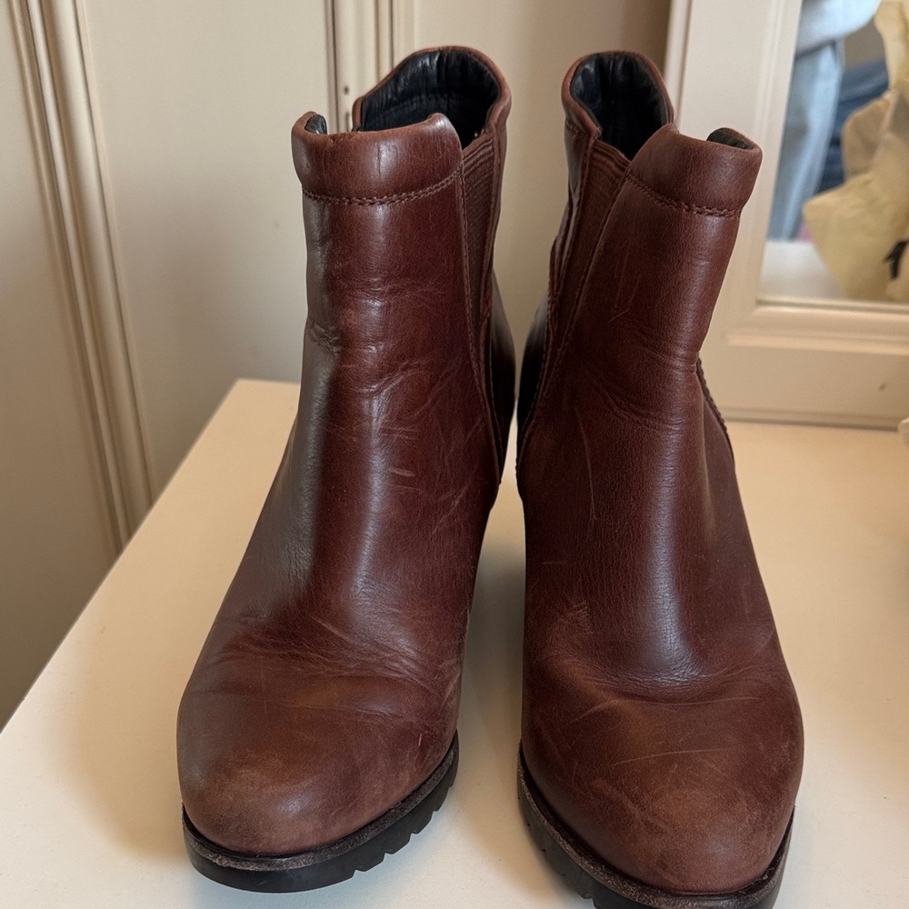 Sorel Brown Wedge Leather Ankle Boots, size US8.5, EU39.5, 3” wedge heel